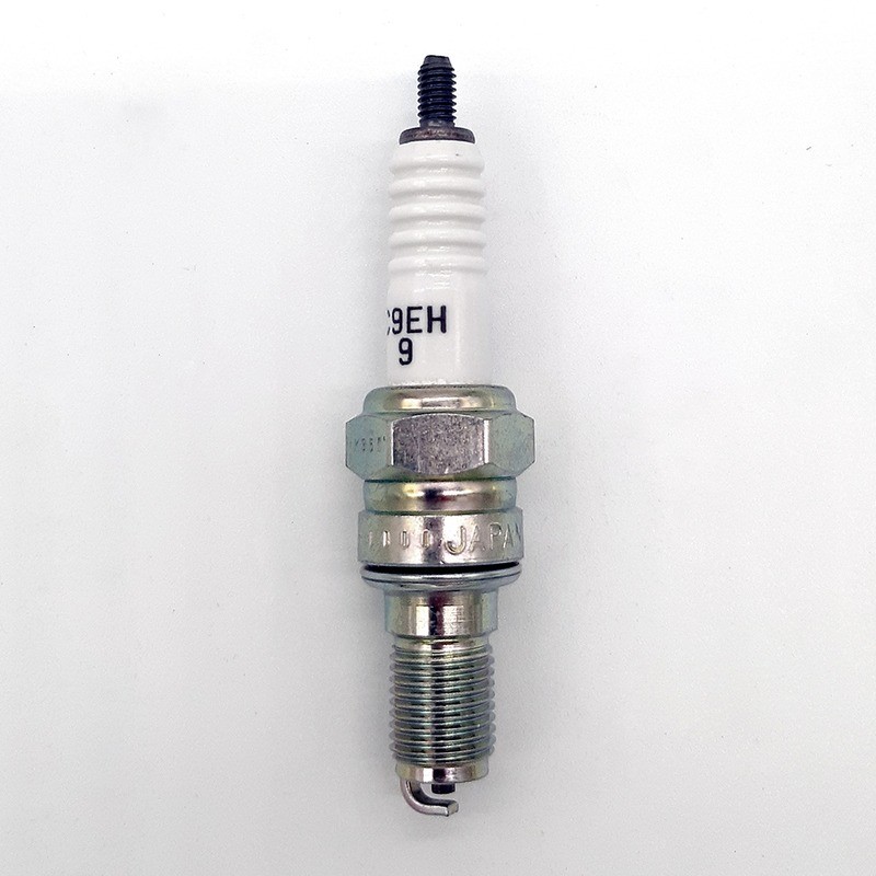 Candela Ngk C9EH-9STOCK Nr.2142 Olii e lubrificanti NGK