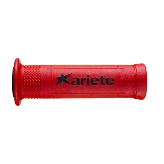 Griffe | Griffe umschließen die Enden des Lenkers und sorgen für sicheren, bequemen Halt. Sie dämpfen Vibrationen und verhindern, dass die Hand während der Fahrt abrutscht.Das Sortiment umfasst Griffe aus Gummi und weicher Mischung für Straße, Cross und Enduro, von Marken wie ARIETE, Domino, Rms Classic, RMS, EBC, OXFORD, BKR und PROTAPER, mit Ausführungen für Piaggio, Vespa, Kawasaki und Suzuki Burgman. Bei der Wahl zählen der Lenkerdurchmesser, die Grifflänge und gegebenenfalls das Fahrzeugmodell oder die Originalnummer.