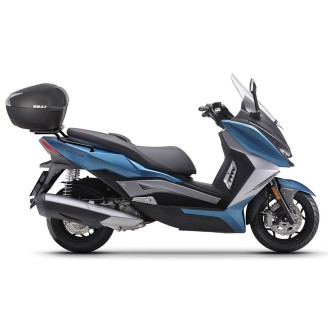 Satteltaschen und Top-Cases | Motorcycle and scooter bags and top cases, perfect for carrying all your essentials with practicality and style. Explore our selection of functional and durable accessories.