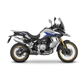 Bolsos y top cases | Motorcycle and scooter bags and top cases, perfect for carrying all your essentials with practicality and style. Explore our selection of functional and durable accessories.