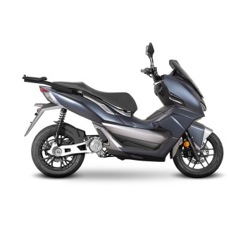 Bolsos y top cases | Motorcycle and scooter bags and top cases, perfect for carrying all your essentials with practicality and style. Explore our selection of functional and durable accessories.