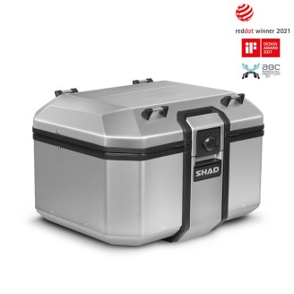 Accesorios | Esta categoría reúne accesorios prácticos para la conducción, desde bolsas que se fijan al portaequipajes o bajo el asiento hasta pequeñas pilas que alimentan accesorios electrónicos como ciclocomputadores o candados de cadena con alarma.En la tienda encuentras bolsas portaequipajes y bolsas bajo asiento de ecopiel, en marrón y negro, además de pilas tipo palito y pilas de botón de las marcas Easy y OXFORD. La bolsa se elige según la carga habitual, y la pila según el tipo y formato exacto que requiere el dispositivo, como la CR2032.