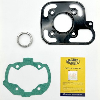 Sonstiges | In dieser Kategorie finden sich Motorbauteile, die keiner bestimmten Gruppe zugeordnet sind, aber häufig für Wartung und Reparatur gebraucht werden: Dichtungen, Bälge, Kraftstoffschläuche, Schwingmetalle, Zylinderbänder und diverse Schraubensätze.Im Sortiment finden sich Marken wie ARIETE, MAGNETI MARELLI, Rms Classic, TOURMAX, RMS, Evok, Start und CENTAURO, passend für klassische und aktuelle Modelle wie Guzzi, Garelli, Piaggio, Cagiva und Aermacchi. Zur Auswahl des richtigen Teils Modell, angegebene Maße (Durchmesser und Länge) oder Originalcode des zu ersetzenden Bauteils prüfen.