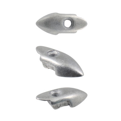 Autre | Cette catégorie réunit des pièces de carrosserie et de cadre qui n'entrent pas dans une famille précise : badges, crêtes de garde-boue, profils de tablier, tapis de plancher et caoutchoucs de cadre. Ces éléments protègent la tôle et redonnent au scooter son aspect d'origine.Le choix comprend des références RMS Classic, RMS, Start, Faco, Evok et Arexons, principalement pour Vespa PX, PE, PK et Lambretta. Pour trouver la bonne pièce, vérifiez le modèle et la cylindrée de votre scooter, les cotes indiquées sur la fiche produit et, si disponible, le code d'origine mentionné dans les exemples.