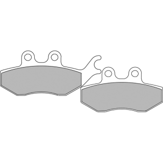 Bremsbeläge | Bremsbeläge sind das Bauteil, das auf die Bremsscheibe drückt und so das Motorrad verzögert. Die Mischung bestimmt Bremskraft, Geräuschentwicklung und Haltbarkeit, egal ob in der Stadt, im Gelände oder auf der Rennstrecke.Hier findest du organische, gesinterte und Racing-Beläge der Marken Ferodo, RMS, Brembo, EBC, Nissin und Rms Classic sowie Bremsscheiben von Brembo. Das Sortiment deckt Roller von Piaggio, Kymco, Aprilia und Motorräder verschiedener Hersteller ab. Zur richtigen Wahl prüfe Modell und Hubraum deines Fahrzeugs oder vergleiche die Originalnummer mit der Angabe auf der Produktseite.