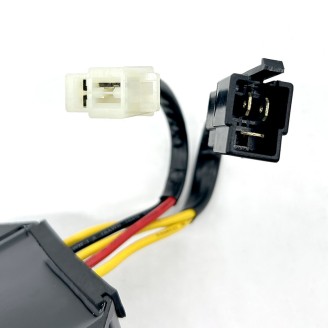 Regolatore Honda Cb 550 FOUR74-78- Cb 750 Four 69-76 per HONDA CB F 550 Four 74-78 e altri modelli Regolatori WAI