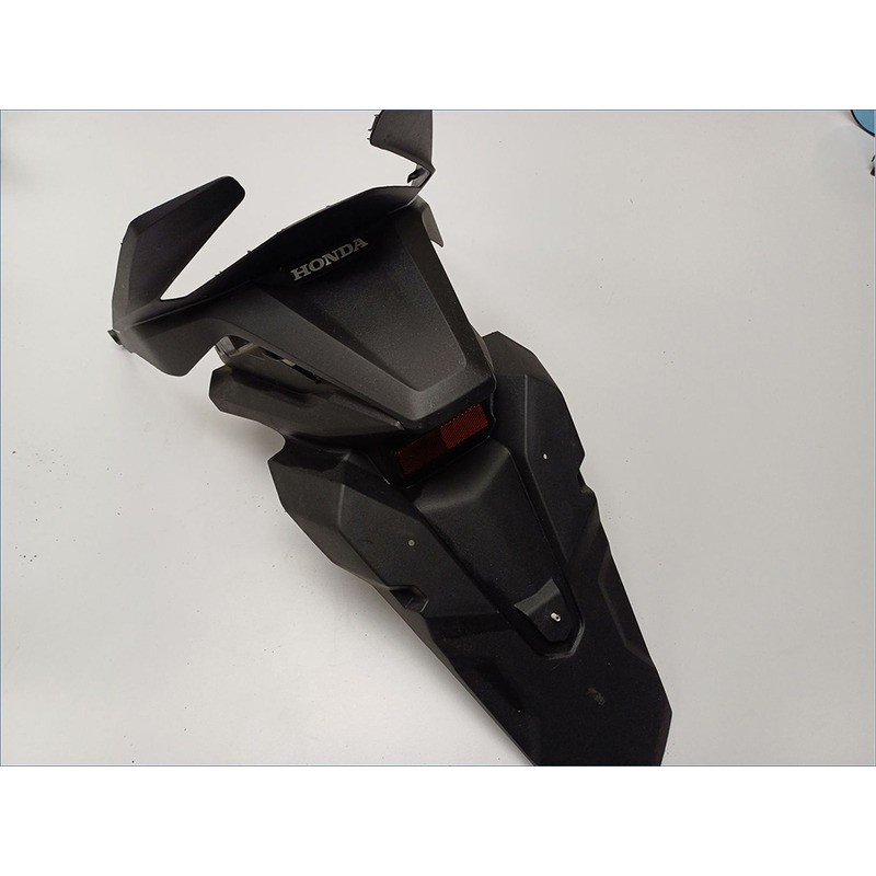 Parafango Post. Portatarga per HONDA Forza 125 21 HONDA ACCIMOTO