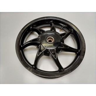 Original Used Spare Parts | Discover used original parts at AMotorbike: tested and guaranteed components for motorcycles and scooters. Save money without compromising safety.