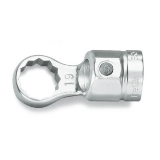 Outils | Les outils d'atelier servent à démonter, régler et serrer correctement les composants de la moto et du scooter, des bougies aux moyeux de roue jusqu'aux suspensions. Un outil adapté limite le risque d'abîmer vis, douilles et filetages pendant l'entretien.Cette catégorie propose des clés combinées, des clés en T, des douilles longues à bougie, des clés dynamométriques et des outils spécifiques comme ceux YSS pour les suspensions ou les clés à secteur pour le réglage de direction. Marques présentes : BETA, Unior, YSS, EBC, Rms Classic, REGINA, Bike Service, RMS. Choisissez l'outil selon la mesure, l'entraînement (1/4, 1/2) ou le code d'origine indiqué par le constructeur.