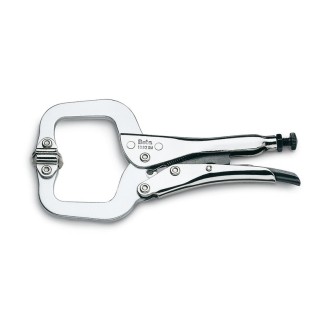 Taller | Las herramientas de taller sirven para desmontar, ajustar y reparar las piezas de la moto o el scooter sin dañarlas. Calibres, extractores, llaves y tensores de radios permiten intervenciones precisas, desde sustituir un rodamiento hasta centrar una rueda.En el catálogo hay herramientas manuales y de banco de las marcas Icetoolz, BETA, Pax Motive, Unior, Airman, Arexons, Skf y Easy: extractores de rodamientos, compresores recargables, calibres digitales, kits de roscado y mesas de trabajo de acero. La elección depende del diámetro a trabajar, del tipo de intervención y, para piezas específicas, del código original del componente.