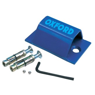 Accessoires | Cette catégorie regroupe des accessoires pratiques pour la conduite, des sacoches à fixer sur le porte-bagages ou sous la selle aux petites piles qui alimentent des accessoires électroniques comme un compteur vélo ou un antivol à chaîne avec alarme.Vous trouverez des sacoches porte-bagages et sous selle en éco-cuir, marron ou noir, ainsi que des piles type bâtonnet et des piles bouton des marques Easy et OXFORD. Le choix se fait selon la charge à transporter pour la sacoche, et selon le format exact requis, comme le CR2032, pour la pile.