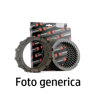 Embragues | El embrague transmite la potencia del motor a la caja de cambios y permite meter las marchas de forma progresiva. Discos conductores, conducidos y muelles se desgastan con el uso y hay que sustituirlos para mantener una transmisión precisa, sin deslizamientos ni tirones.En el catálogo hay discos de embrague, kits completos y muelles para moto de carretera, cross y enduro, con marcas como EBC, Ferodo, RMS, Rms Classic, F.c.c. Friction y Magura. Para elegir la pieza correcta, comprueba el modelo y año de la moto, o compara el código original con el de los discos o kits ofrecidos.