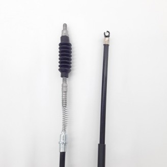 Kabel und Verkabelung | Züge und Übertragungen verbinden die Bedienelemente am Lenker mit Motor und Instrumenten: Sie öffnen und schließen das Gas, betätigen den Starter, treiben den Tacho an und bei manchen Dreirädern den Rückwärtsgang. Mit der Zeit dehnen sie sich oder blockieren, was das Fahren ungenau und unsicher macht.Hier finden Sie Gaszüge, Tachowellen, Starterzüge und Kabeldurchführungen der Marken RMS, Rms Classic, Domino, Magneti Marelli, OKYAMI, Magura, Evok und ECIE. Die passende Wahl erfolgt nach Modell und Hubraum, durch Vergleich von Länge und Anschlüssen mit dem Original oder anhand der Teilenummer des verbauten Zugs.