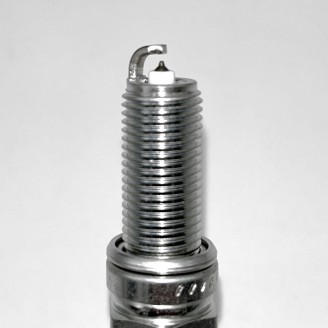 Candela Ngk SILKR6C10ESTOCK Nr.97098 Zündkerzen NGK