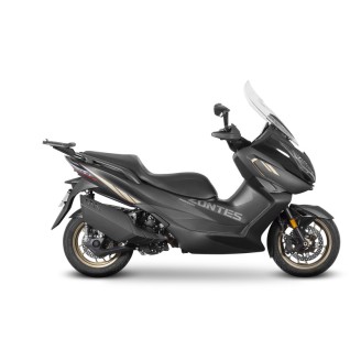 Bolsos y top cases | Motorcycle and scooter bags and top cases, perfect for carrying all your essentials with practicality and style. Explore our selection of functional and durable accessories.