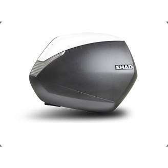 Taschen und Topcases | Topcases, Seitentaschen und Tankrucksäcke schaffen zusätzlichen Stauraum am Motorrad oder Roller und bieten einen sicheren Platz für Helm, Gepäck und persönliche Gegenstände bei täglichen Fahrten oder längeren Touren.Im Sortiment finden sich Shad Topcases in verschiedenen Größen, passgenaue Innentaschen, elastische Gepäcknetze, farbige Cover, Befestigungsplatten und Universalbasen sowie Seitentaschen und Zubehör von Oxford und Biondi. Bei der Auswahl helfen das Modell des eigenen Koffers oder der Tasche, das benötigte Maß oder der Originalcode aus der Produktbeschreibung.