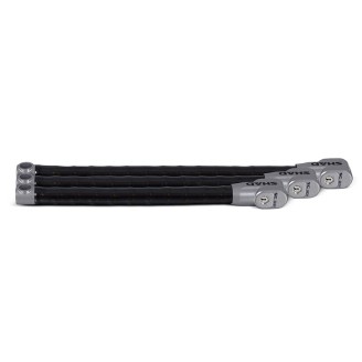 Latiguillos de Freno | Los latiguillos de freno conectan la bomba con la pinza y transmiten la presión del líquido que activa el frenado. Un latiguillo en buen estado mantiene un tacto de palanca firme y constante, sin dilataciones ni pérdida de presión, algo importante tanto en carretera como en pista.El catálogo incluye latiguillos delanteros y traseros para montaje original y racing, además de latiguillos a metraje, racores banjo, juntas giratorias y elementos de fijación, con marcas como Evok, EBC, SHAD y OXFORD. Para elegir la pieza correcta conviene revisar el modelo y año de la moto, o la medida y rosca del racor si se sustituye un latiguillo existente.