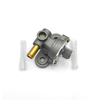 Alimentation | Les éléments du système d'alimentation gèrent l'arrivée du carburant au moteur, du mélange dans le carburateur à l'injection électronique. Gicleurs, pointeau, cuve et injecteur règlent le dosage air-essence, ce qui influence la reprise, la consommation et la stabilité du ralenti.Le catalogue propose des carburateurs et gicleurs Dell'Orto, Keihin et Evok, des injecteurs Magneti Marelli, des filtres et robinets RMS et Rms Classic, ainsi que des pièces Tourmax et EBC. Pour choisir la bonne pièce, vérifiez le modèle et la cylindrée de la moto, la référence du carburateur ou de l'injecteur d'origine, et pour les gicleurs, la mesure indiquée sur le code d'origine.