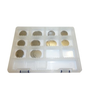 Kits de Révision | Les kits de révision regroupent joints, bagues d'étanchéité, joints toriques et petites pièces nécessaires pour remettre en état moteur, étriers de frein, pompes à eau et d'embrayage. Ils permettent d'arrêter les fuites d'huile, de liquide de frein ou de liquide de refroidissement dues à l'usure.Le catalogue propose des kits de joints moteur, des kits de révision d'étrier de frein, des pompes à eau et d'embrayage, des manchons d'admission et des bagues d'étanchéité dans les mesures courantes, avec des marques comme TOURMAX, CENTAURO, ARIETE, Frenkit, MAGNETI MARELLI, GRIMECA, WRP et OKYAMI. Le choix se fait selon le modèle de la moto, le code d'origine ou les mesures exactes de la pièce.